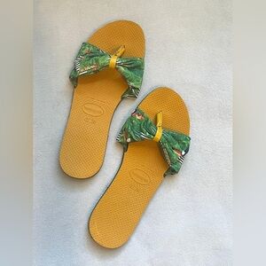 Havaianas Women's St Tropez Yellow Toucan Thong Sandals